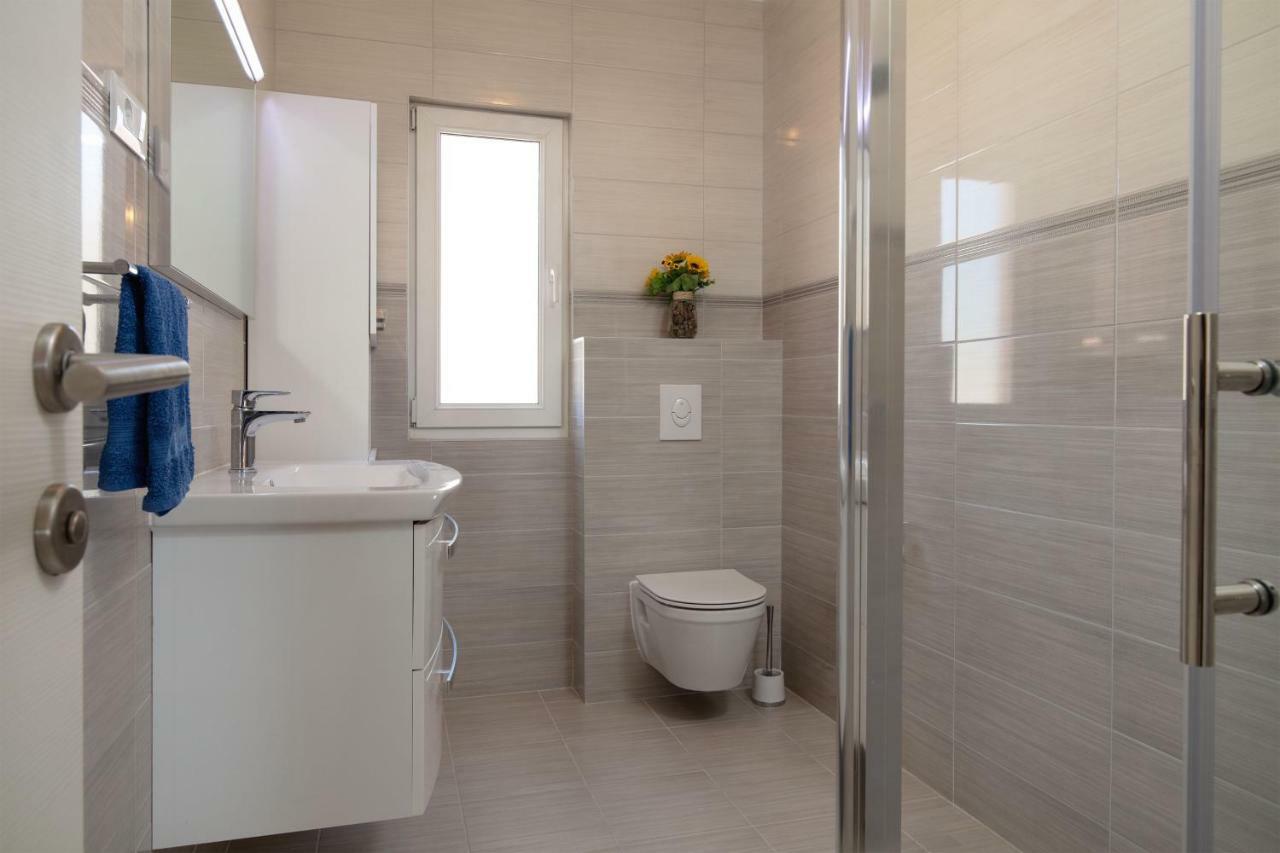 Luxury Apartment Nora Подстрана Экстерьер фото