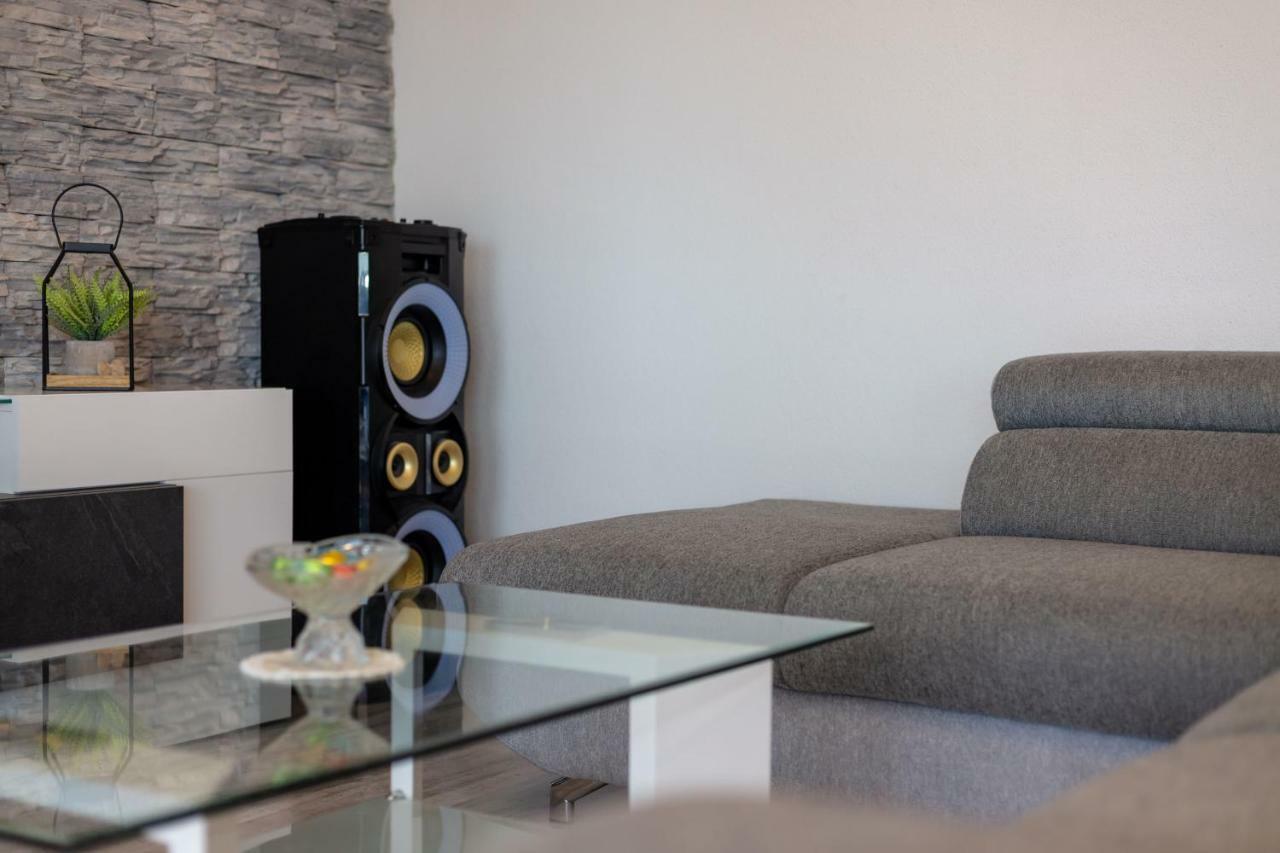 Luxury Apartment Nora Подстрана Экстерьер фото