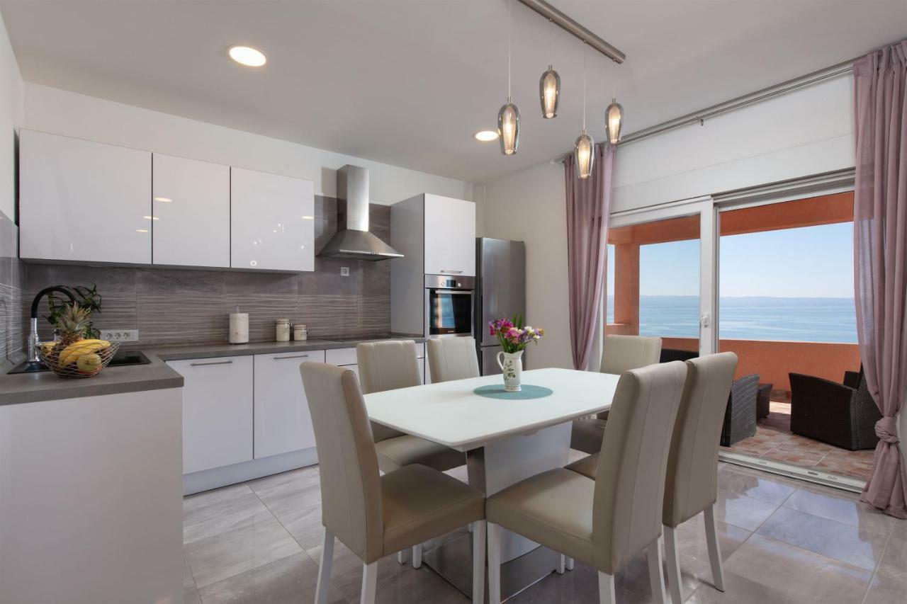 Luxury Apartment Nora Подстрана Экстерьер фото